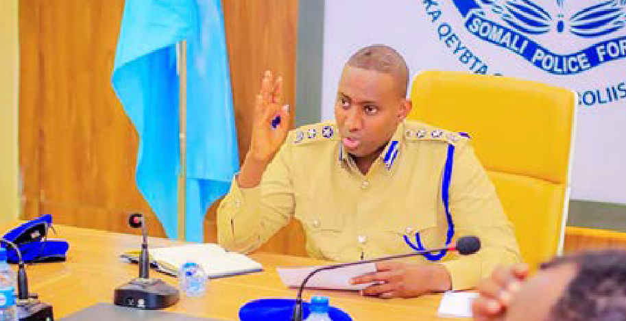 Banadir PoliceCommander and histeam commended forthe capital’s security